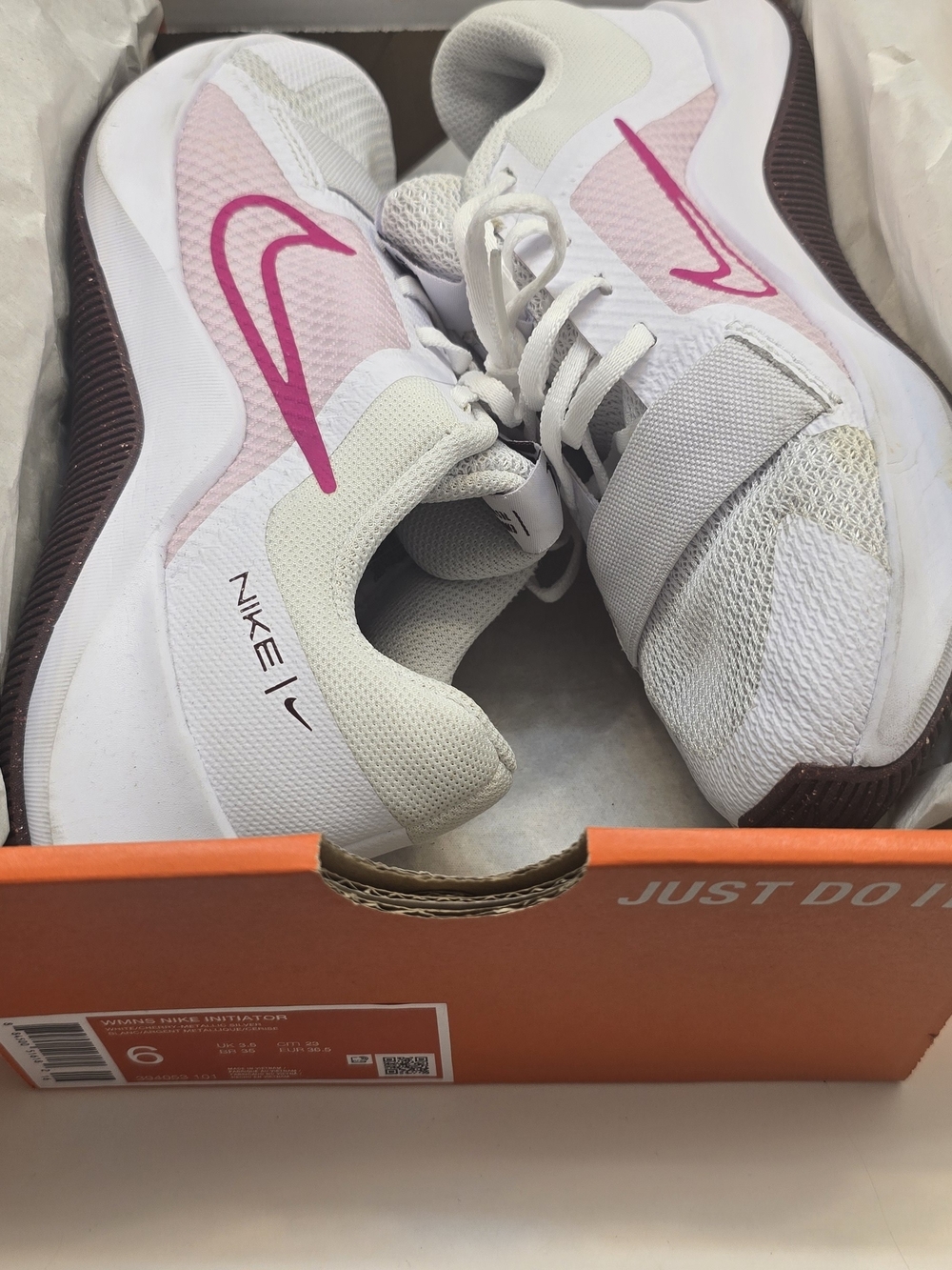 Nike Women’s White and Pink Training Sneakers